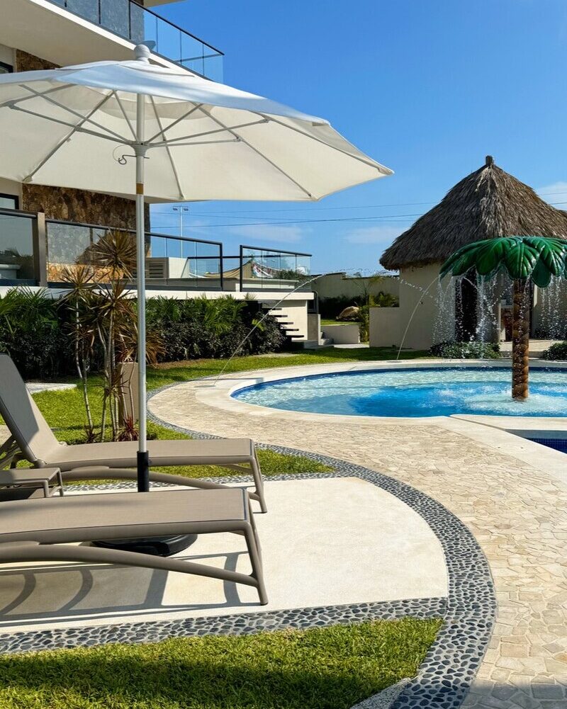 Alquiler vacacional en Acapulco, generando ingresos constantes con alta demanda en Airbnb.